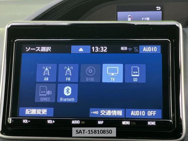 Toyota NOAH 2021-10 7821726-10