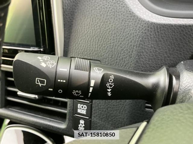 Toyota NOAH 2021-10 7821726-16