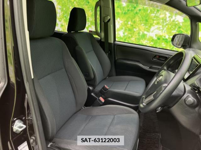 Toyota NOAH 2019-03 7821928-3