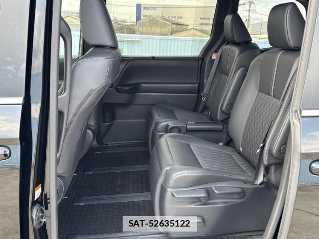 Toyota NOAH 2025-03 7821940-7