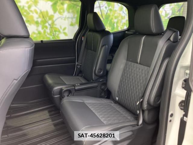 Toyota NOAH 2025-05 7822018-7