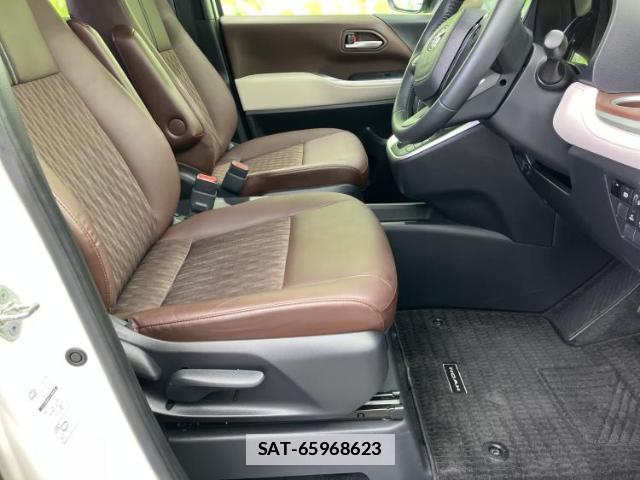 Toyota NOAH 2023-02 7822217-3