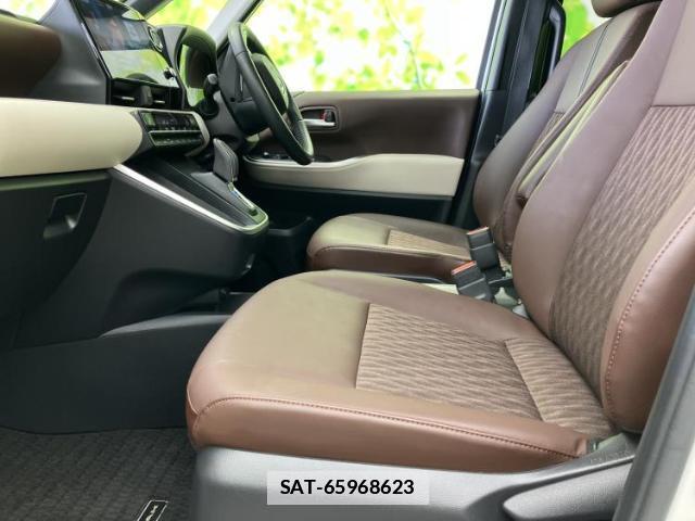 Toyota NOAH 2023-02 7822217-5