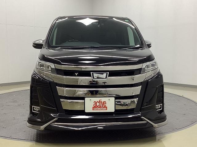 Toyota NOAH 2021-10 7822682-12