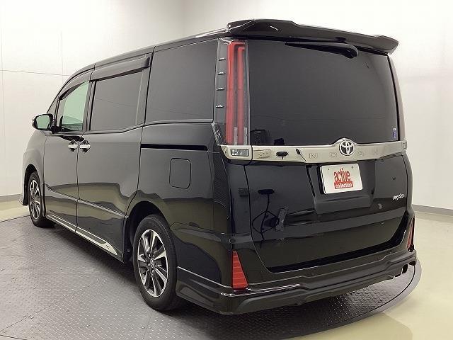 Toyota NOAH 2021-10 7822682-15
