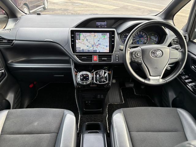 Toyota NOAH 2019-04 7822713-12