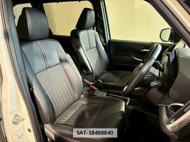 Toyota NOAH 2022-08 7822729-9