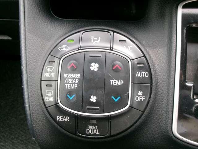Toyota NOAH 2015-03 7823311-8