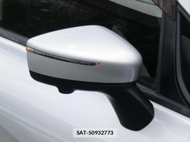 Nissan NOTE 2016-11 7812848-15