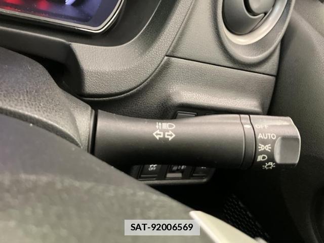 Nissan NOTE 2016-03 7813312-16