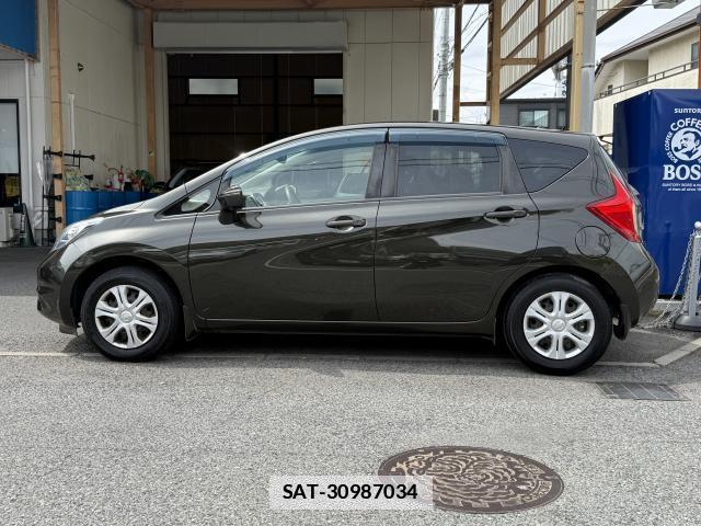 Nissan NOTE 2016-02 7815279-15