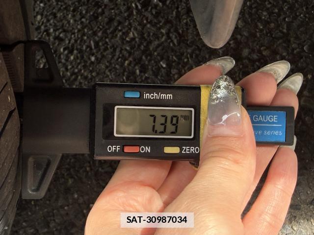 Nissan NOTE 2016-02 7815279-5