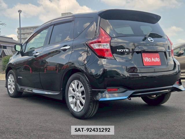 Nissan NOTE 2017-09 7815460-19