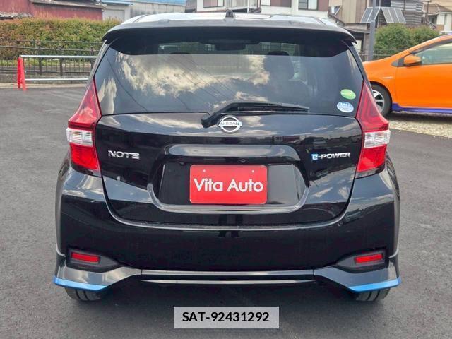 Nissan NOTE 2017-09 7815460-3