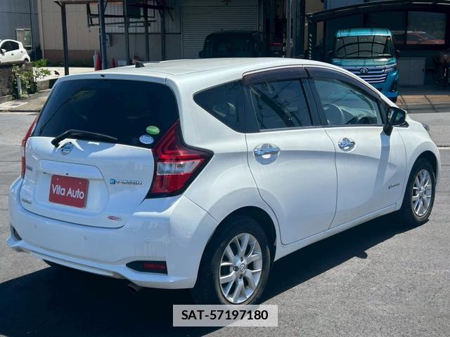 Nissan NOTE 2017-09 7815467-13