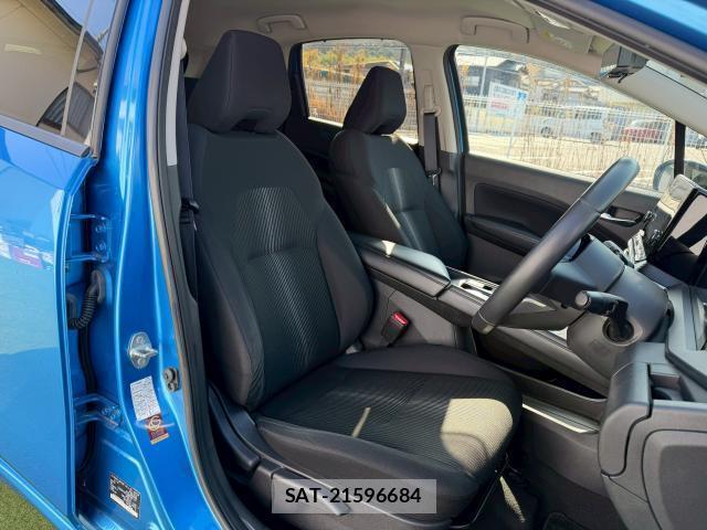 Nissan NOTE 2021-01 7816449-4