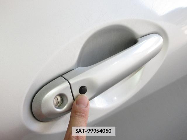 Nissan NOTE 2013-03 7818113-3