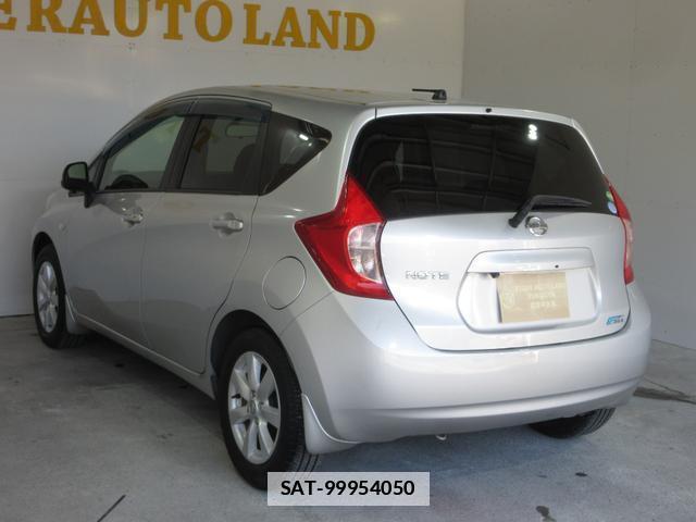 Nissan NOTE 2013-03 7818113-6