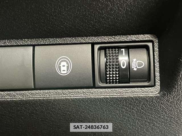 Nissan NOTE 2024-09 7818249-5