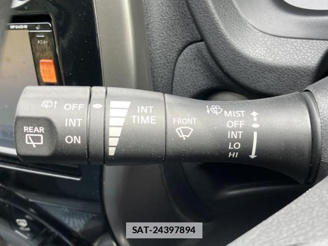 Nissan NOTE 2016-01 7820932-16