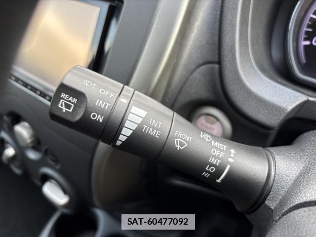 Nissan NOTE 2014-07 7821072-13