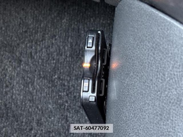 Nissan NOTE 2014-07 7821072-15