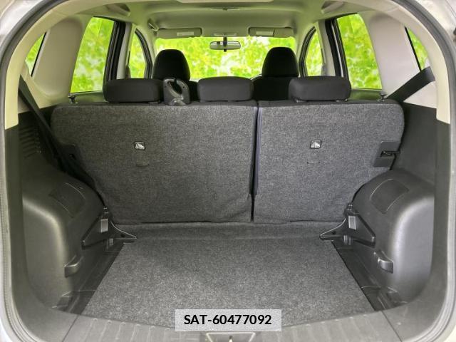 Nissan NOTE 2014-07 7821072-7