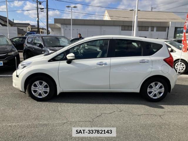 Nissan NOTE 2015-11 7821084-1