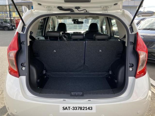 Nissan NOTE 2015-11 7821084-7