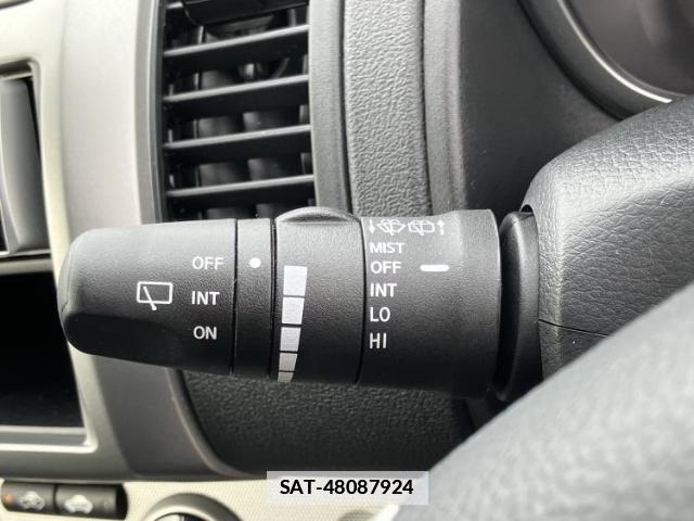 Nissan NOTE 2011-08 7821446-12