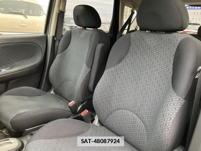Nissan NOTE 2011-08 7821446-6