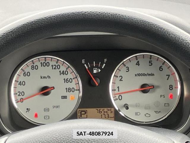 Nissan NOTE 2011-08 7821446-9