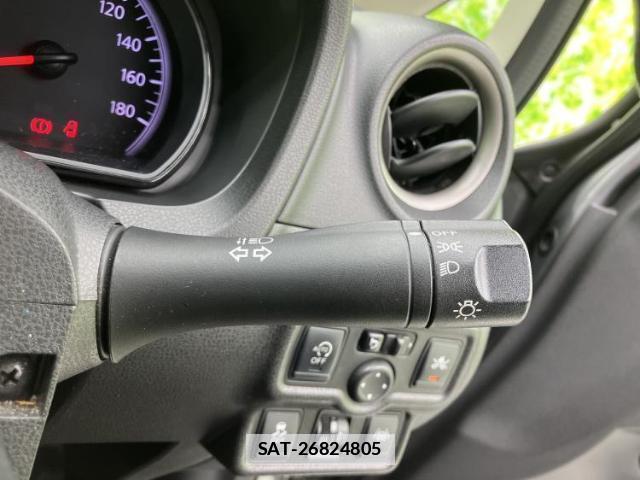 Nissan NOTE 2015-01 7821570-14