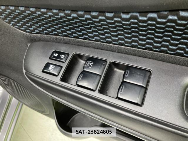 Nissan NOTE 2015-01 7821570-7