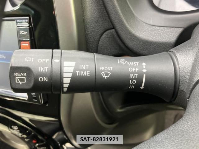 Nissan NOTE 2014-02 7822026-16