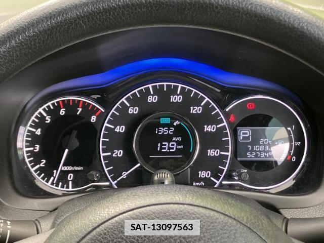 Nissan NOTE 2014-10 7822036-11