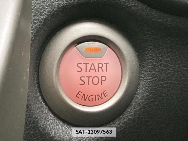 Nissan NOTE 2014-10 7822036-17