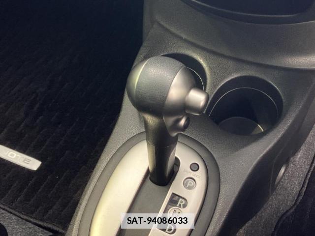 Nissan NOTE 2014-01 7822041-17