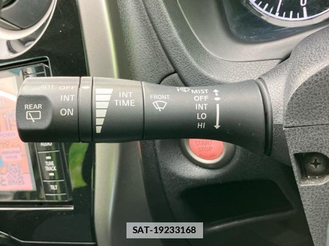 Nissan NOTE 2013-01 7822446-16
