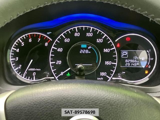 Nissan NOTE 2015-02 7822543-12