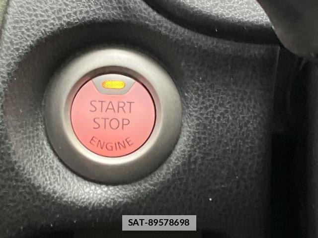 Nissan NOTE 2015-02 7822543-17