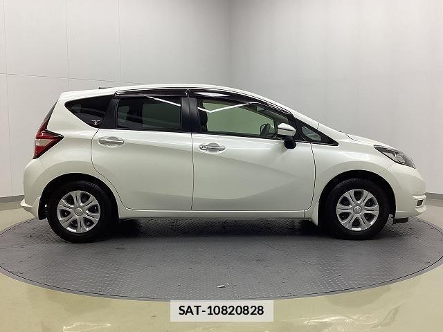 Nissan NOTE 2018-10 7822680-14