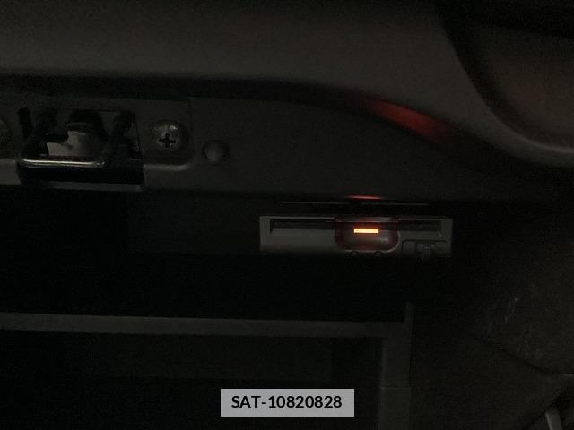 Nissan NOTE 2018-10 7822680-7
