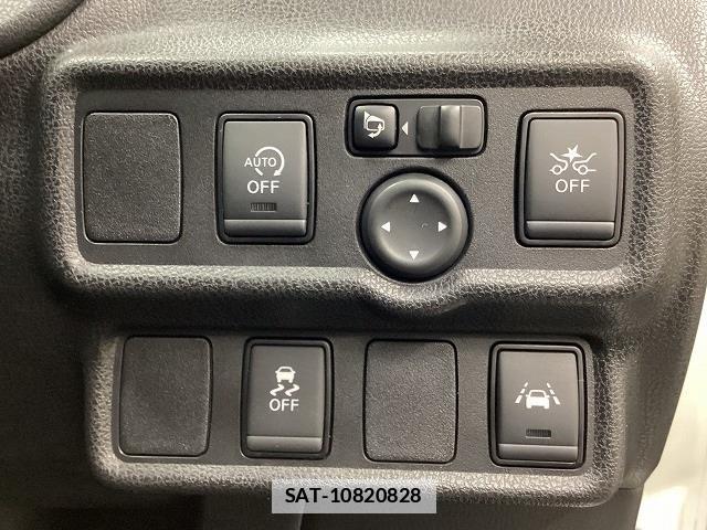 Nissan NOTE 2018-10 7822680-8
