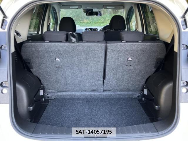 Nissan NOTE 2014-02 7822748-7