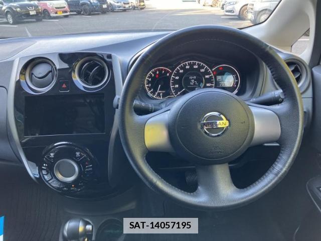 Nissan NOTE 2014-02 7822748-9