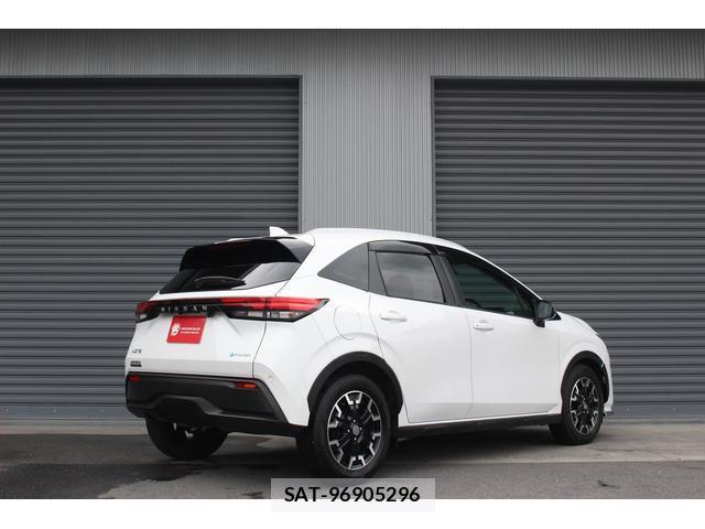 Nissan NOTE 2023-10 7822938-2