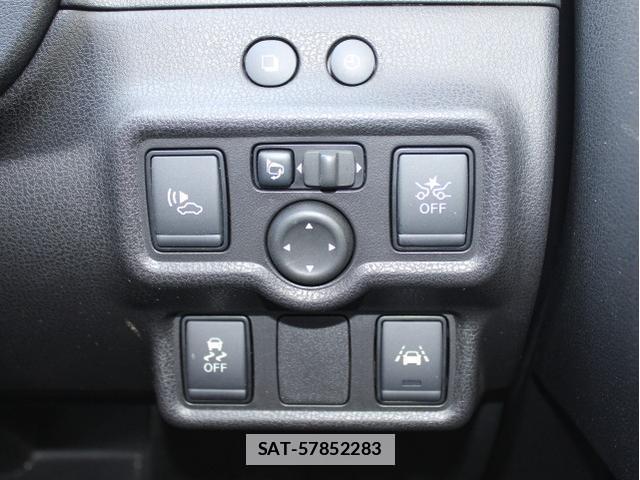 Nissan NOTE 2017-02 7823041-14