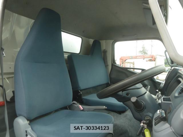 Nissan NT450 ATLAS 2014-09 7817540-13