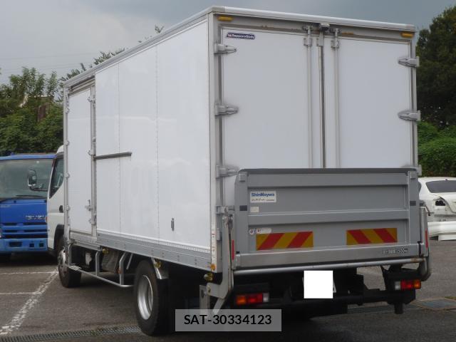 Nissan NT450 ATLAS 2014-09 7817540-5